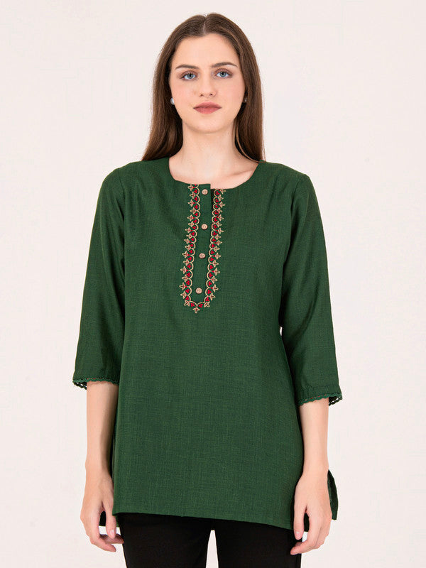 Albion Women Green Smart Top