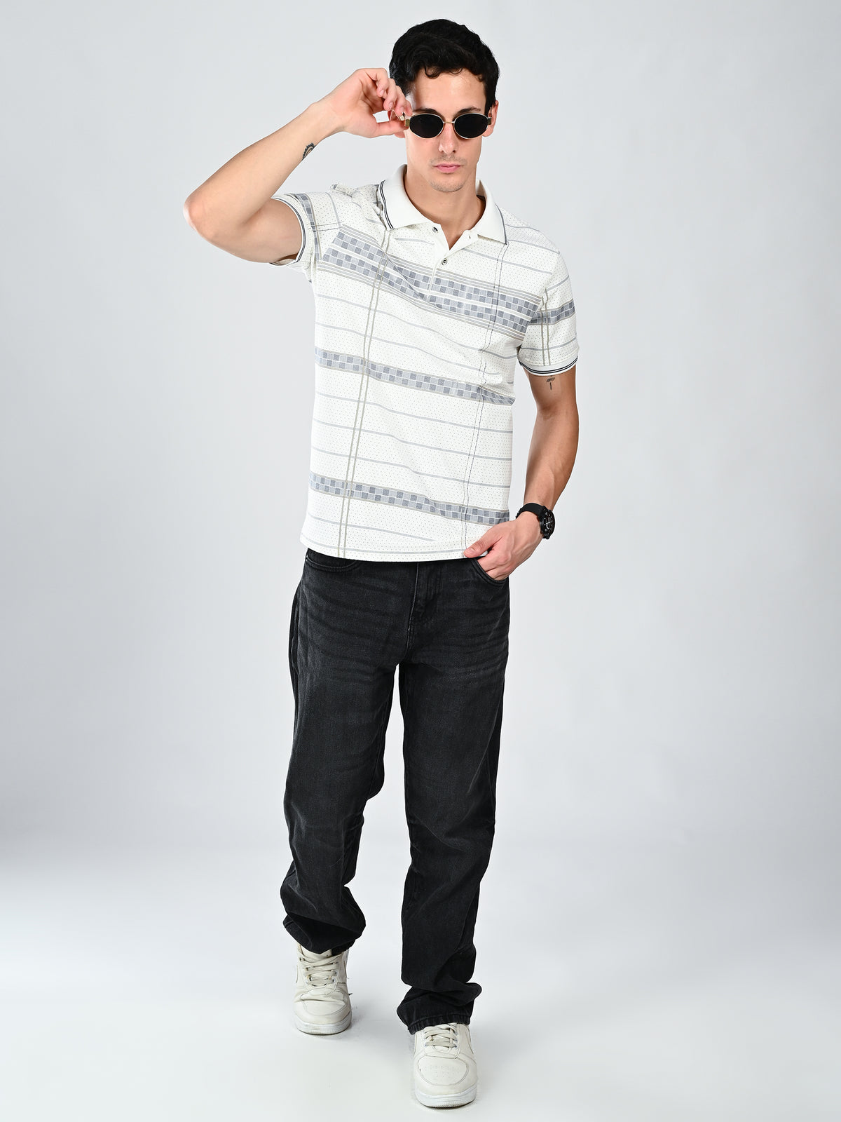 Albion Classic Fit White Casual T-Shirt for Men