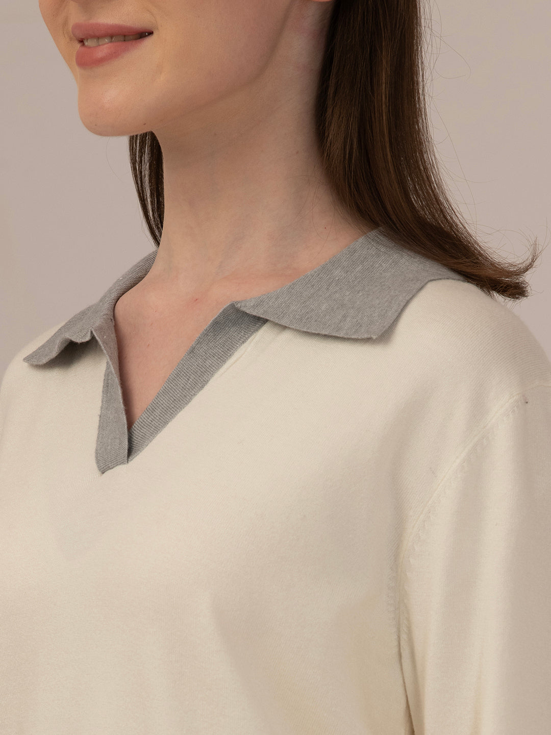 Albion Ladies Cream Winter Sweatshirt – Cozy & Comfortable Winter Wear