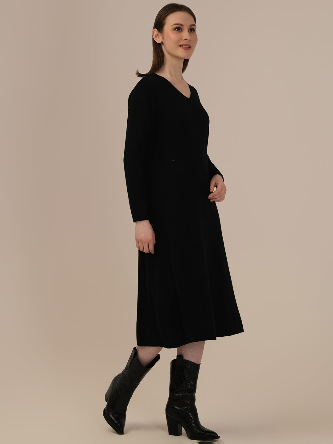 Albion Ladies Winter Tops & Bottoms – Comfortable Black Winter Wear