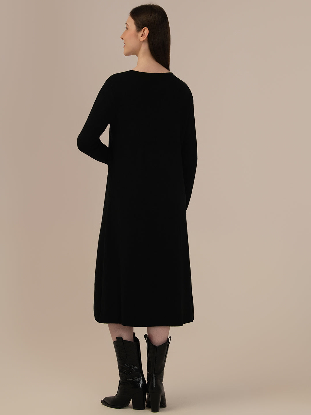 Albion Ladies Winter Tops & Bottoms – Comfortable Black Winter Wear