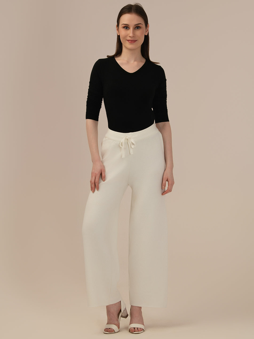 Ladies White Winter Harem Pants – Elegant & Cozy Lower Wear