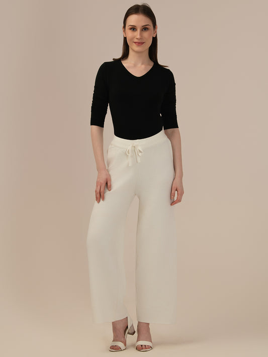 Ladies White Winter Harem Pants – Elegant & Cozy Lower Wear