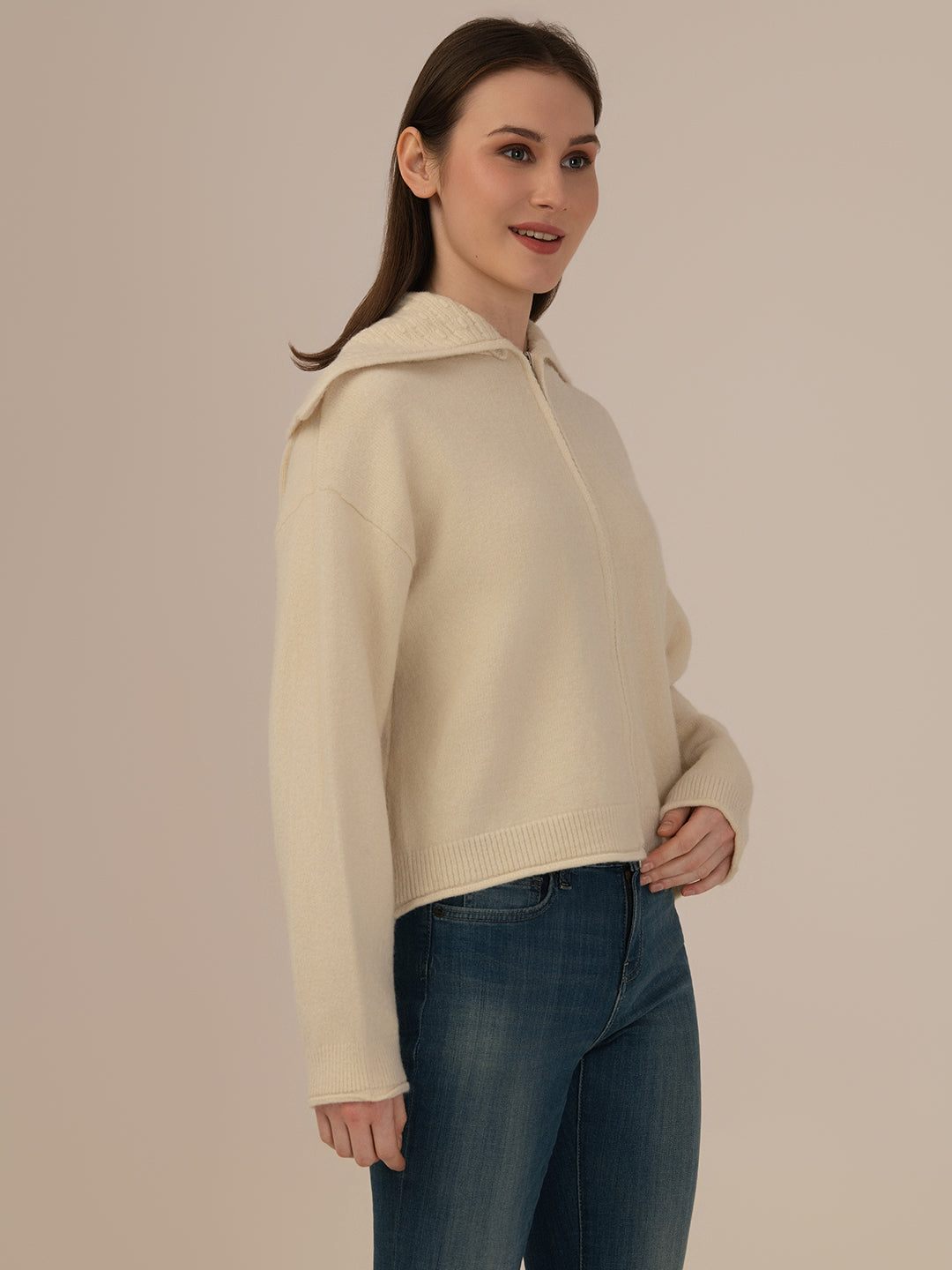 Albion Ladies Winter Top – Comfortable Pure Cream Winter Wear