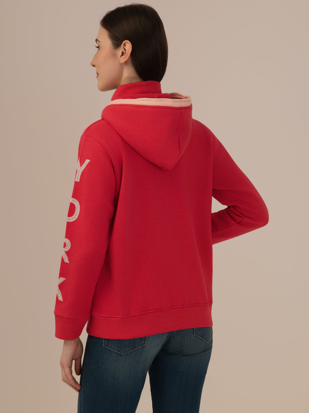 Albion Ladies Winter Hoodies – Cozy & Stylish Activewear for Cold Weather