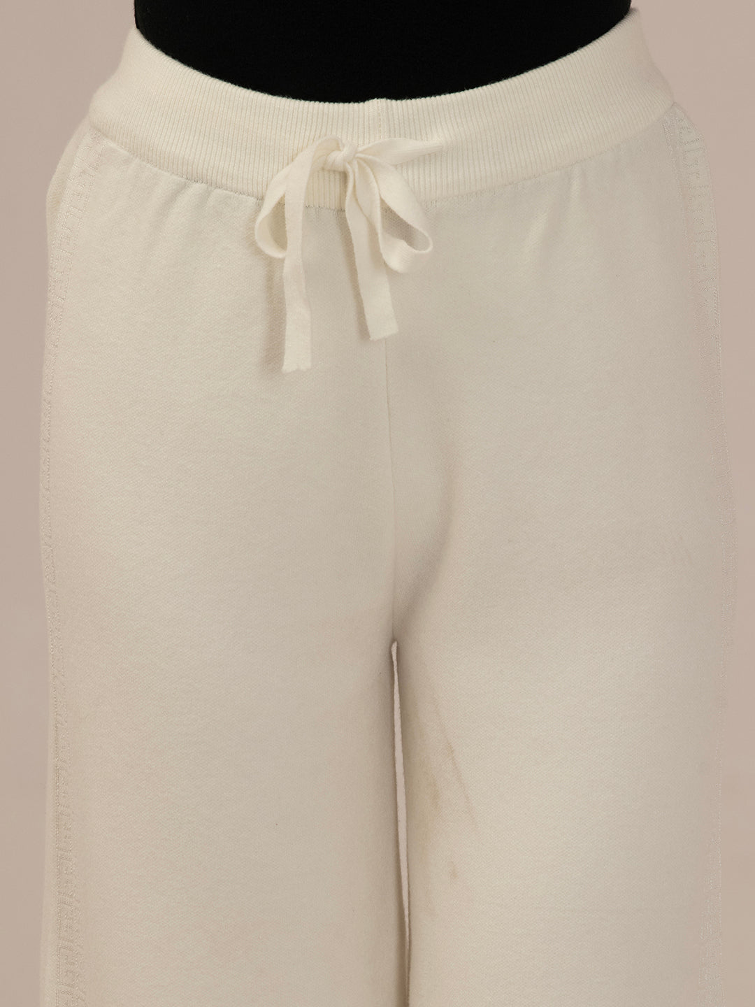 Ladies White Winter Harem Pants – Elegant & Cozy Lower Wear