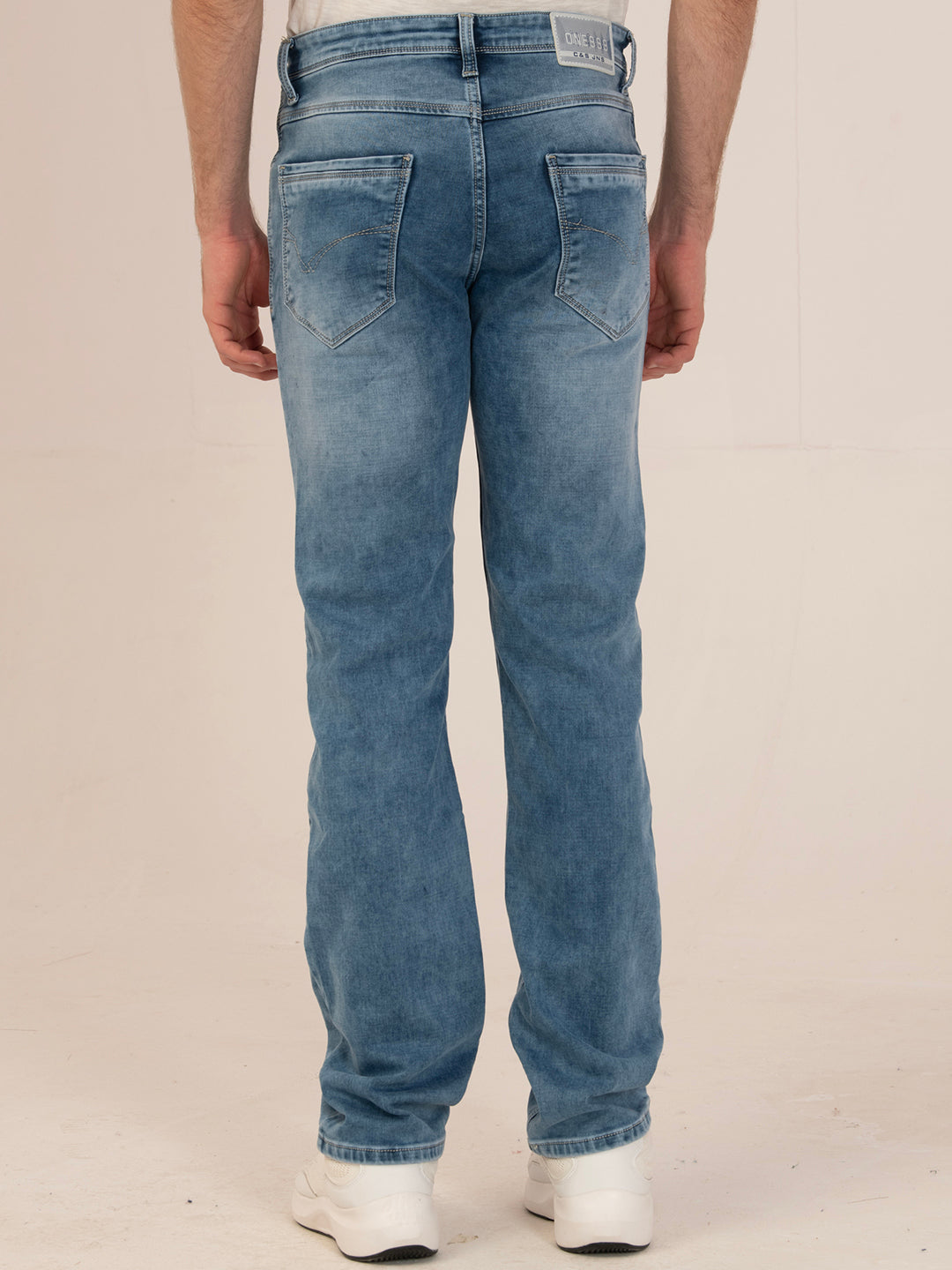 Men’s Classic Slim-Fit Denim Jeans
