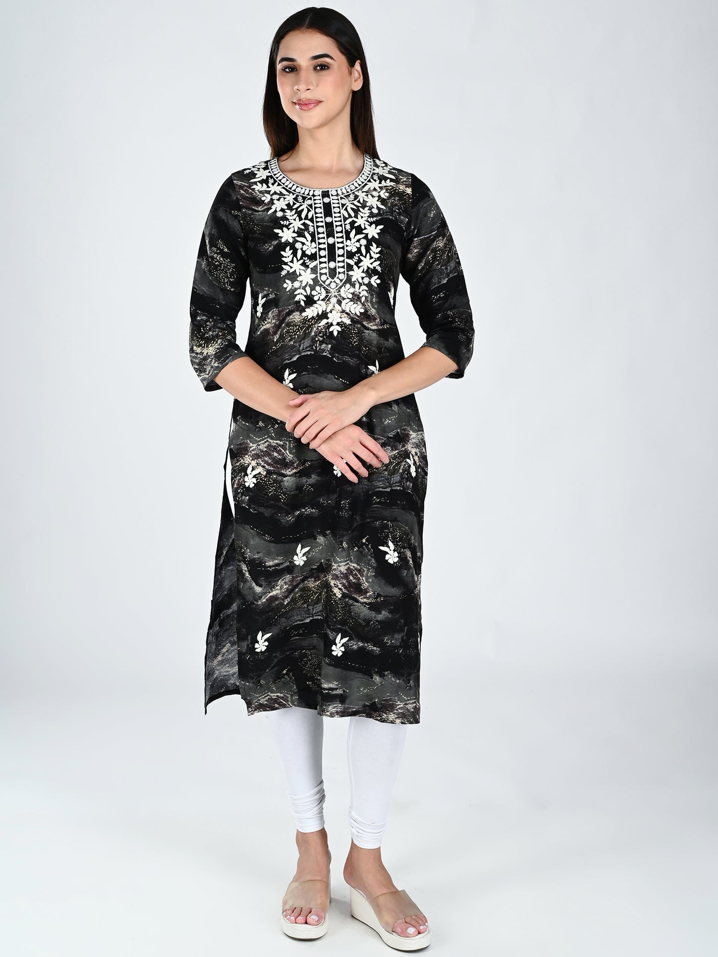 AlbionWomen Black Straight Kurta Comfortable for All-Day Wear