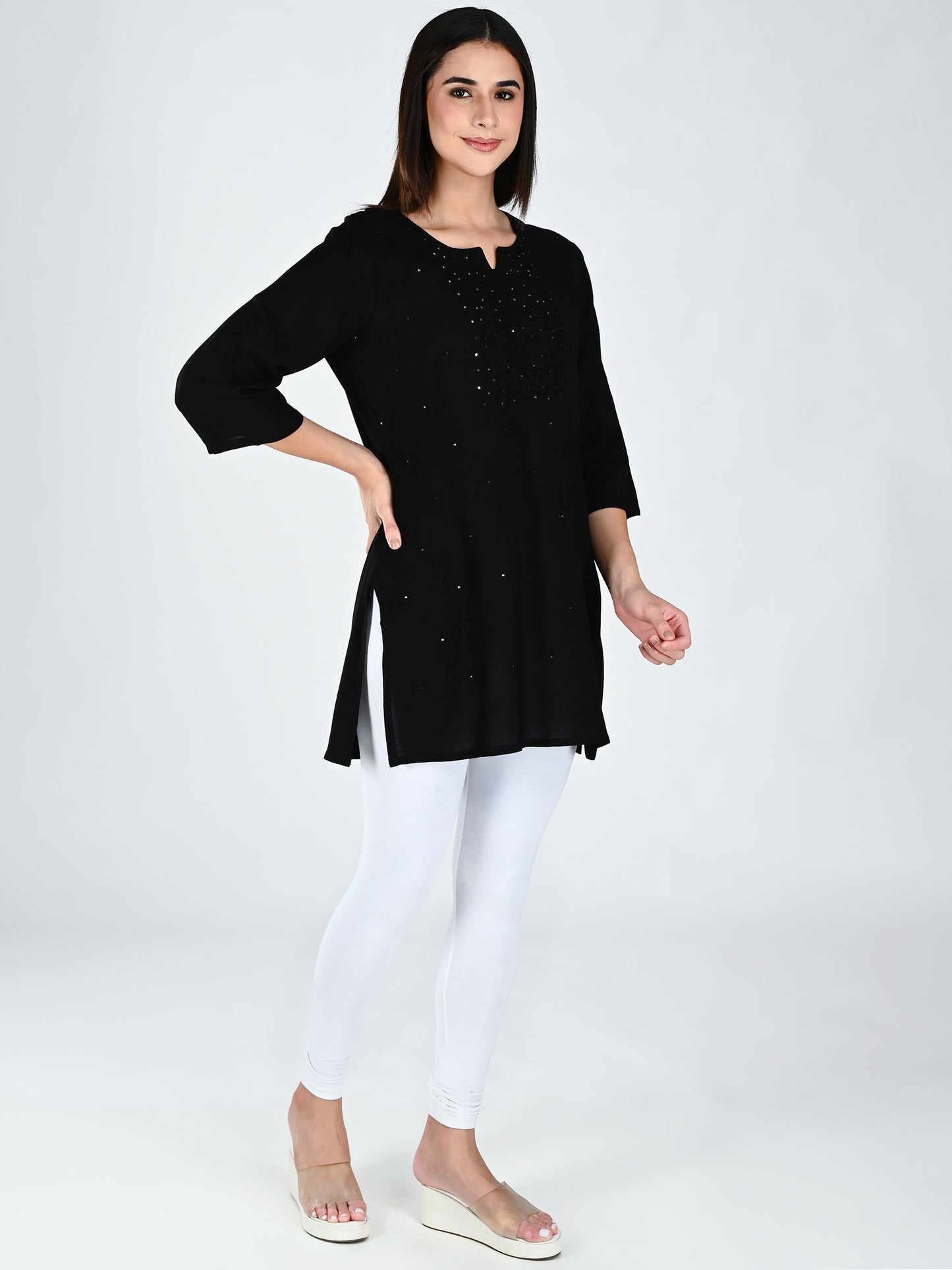 AlbionWomen Black Straight Kurta Comfortable for All-Day Wear
