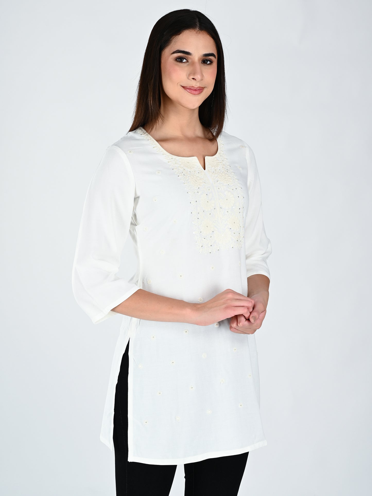 AlbionWomen Whie Straight Kurta Comfortable for All-Day Wear