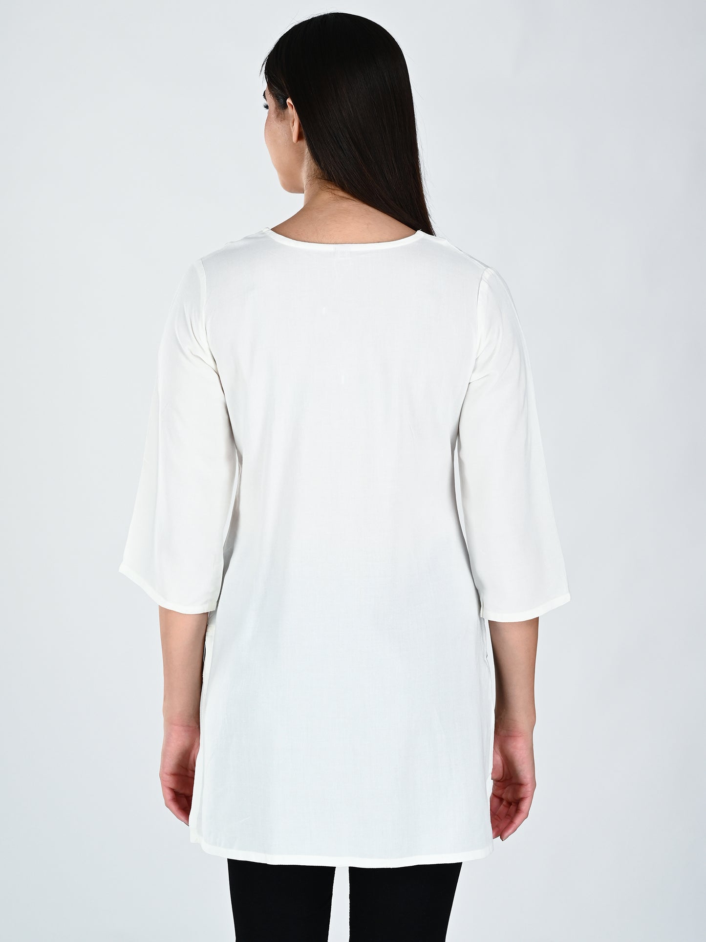 AlbionWomen Whie Straight Kurta Comfortable for All-Day Wear