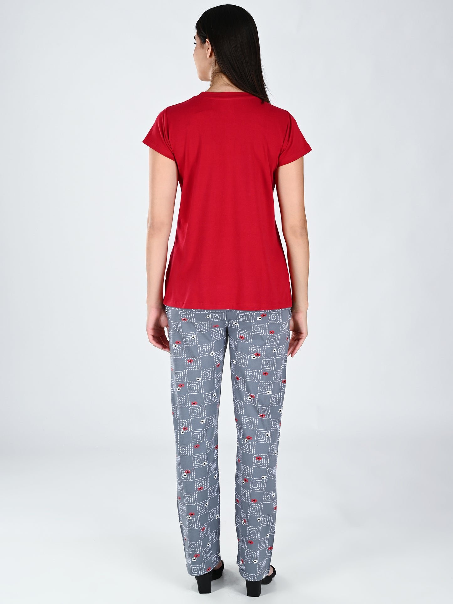 Albion Women Stylish Maroon Nightwear