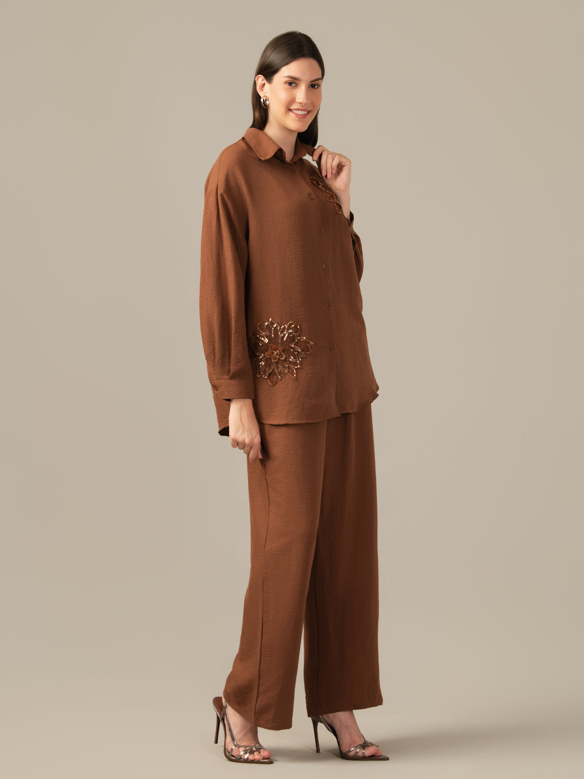 ladies chicago brown  cord- set