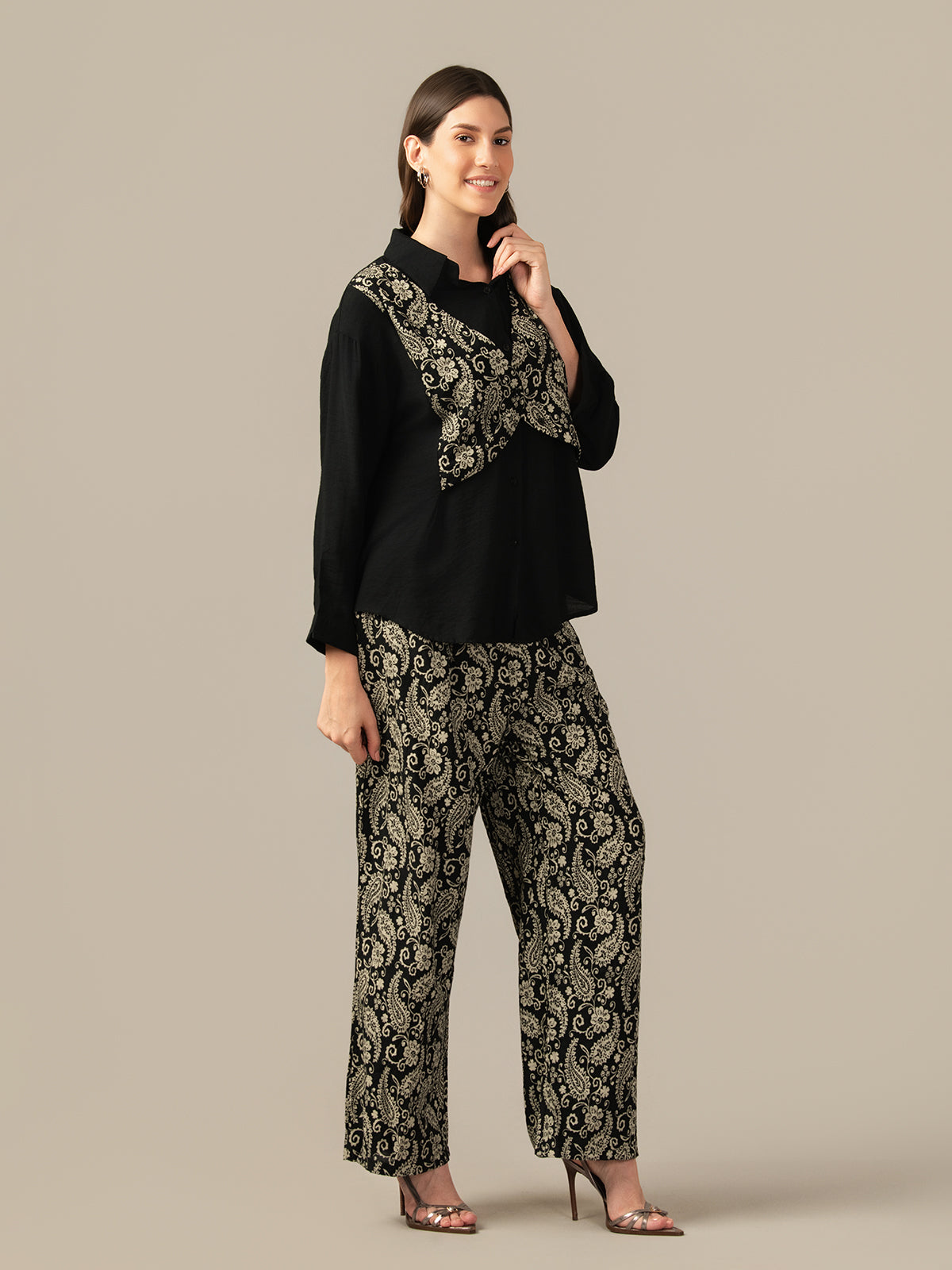LADIES CHICAGO CORD-SET