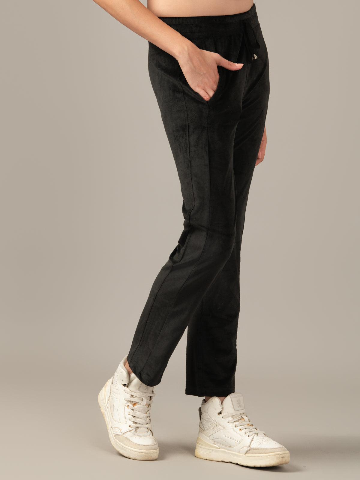 MUSKAN ALBION  BLACK LOWER