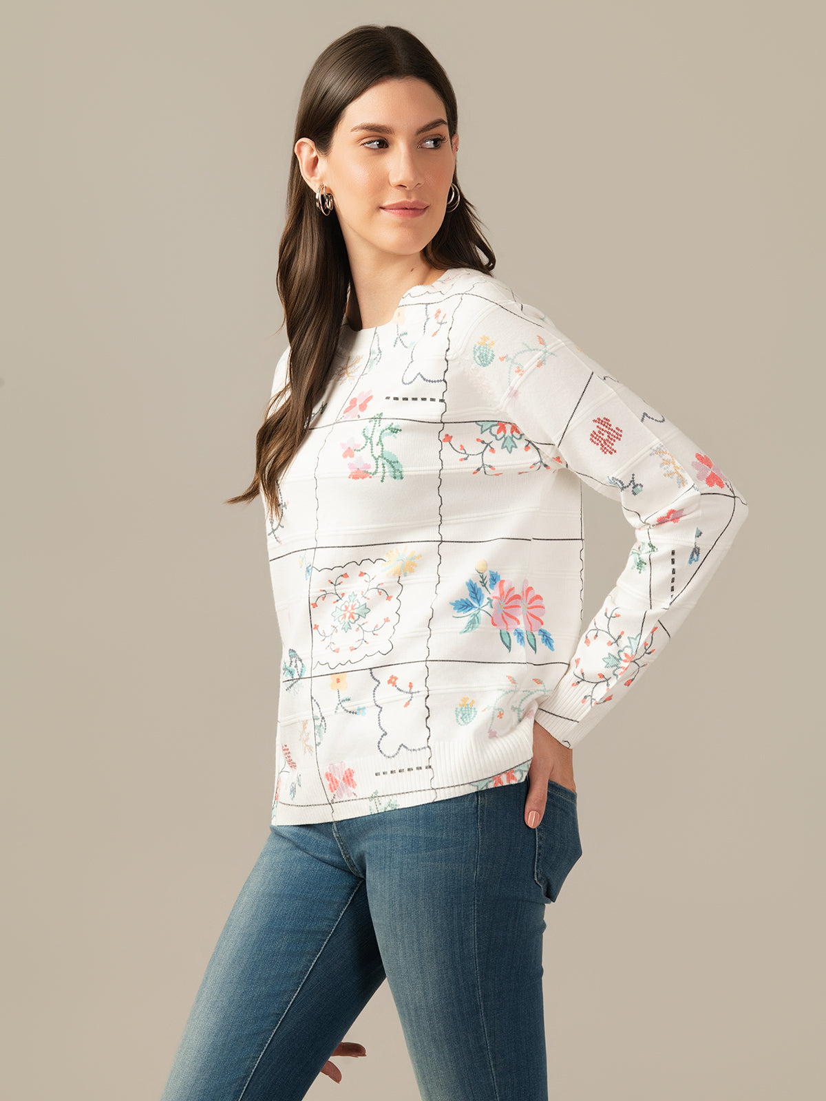 Muskan Albion Women & Girls Premium Snow White Stretch Sweatshirt – Cozy & Stylish