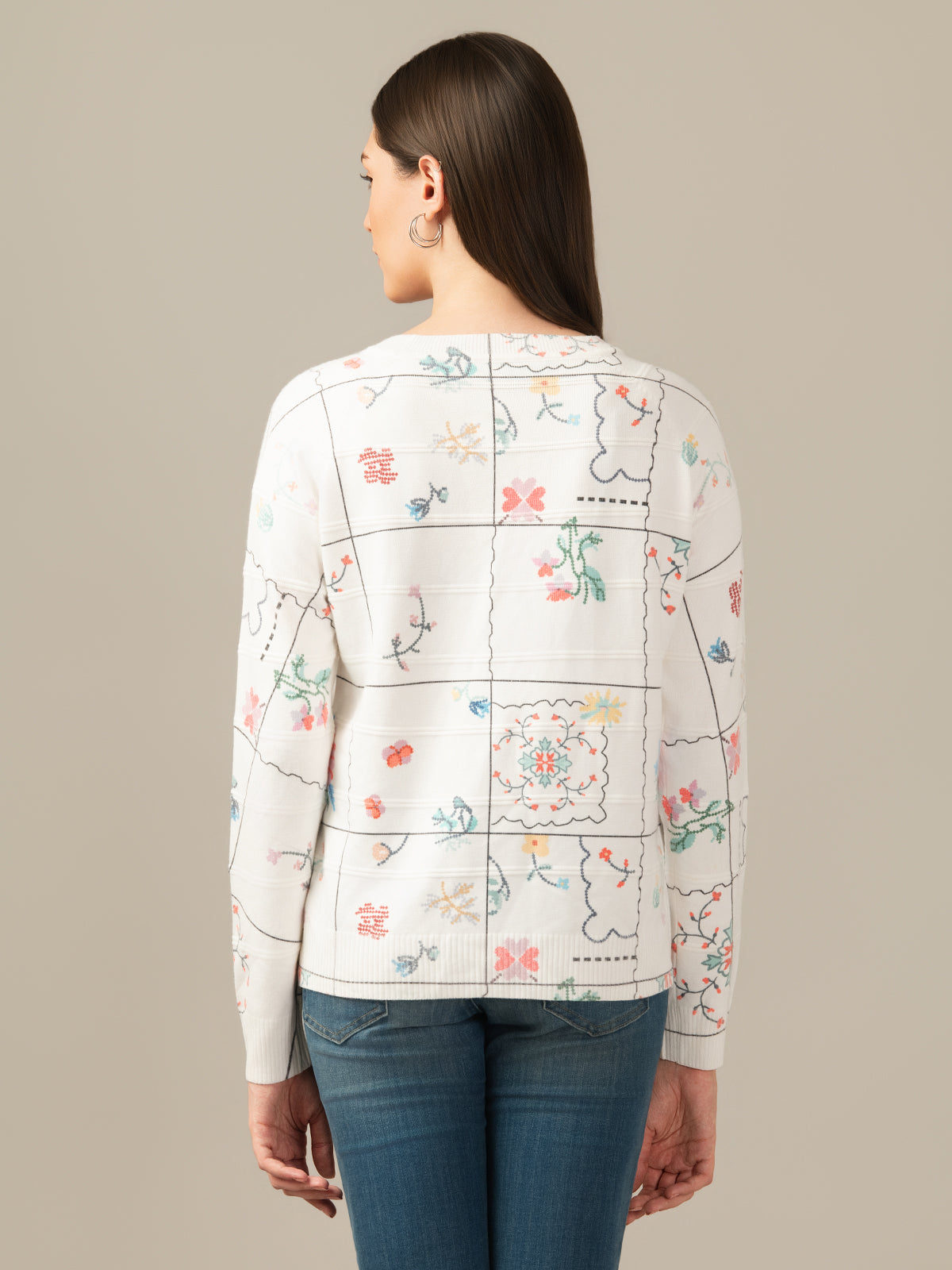 Muskan Albion Women & Girls Premium Snow White Stretch Sweatshirt – Cozy & Stylish