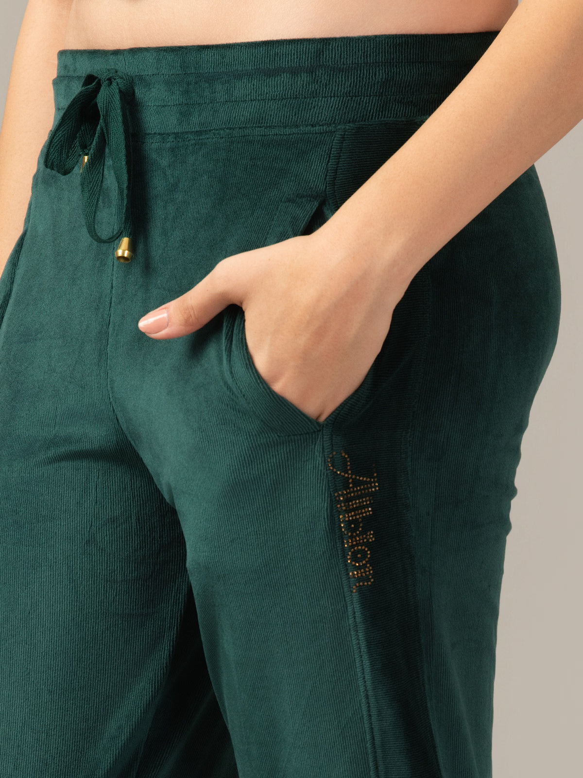 Women’s Trackpants – Comfortable, Stretch & Lightweight GREEN